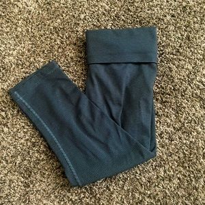 Nike dry fit quarter length active leggings